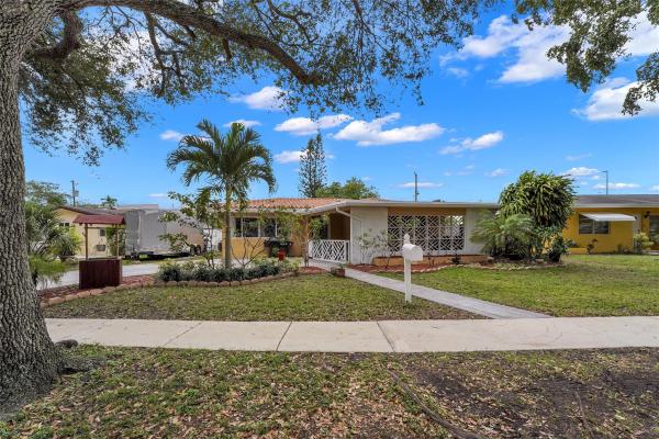 Lawn Acres, 224 S 57th Way, Hollywood, Florida 33023, image 1