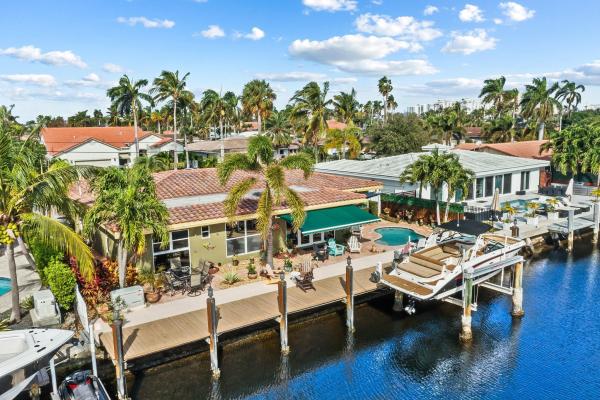 Pompano Isles, 2524 SE 9th St, Pompano Beach, Florida 33062, image 1