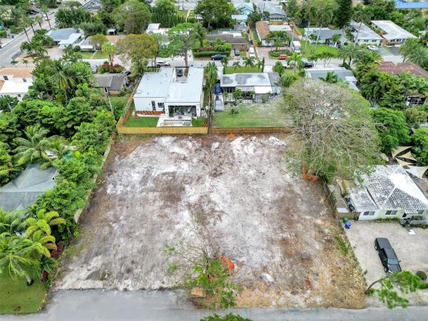 Wilton Manors No HOA, 524 NE 25th St, Wilton Manors, Florida 33305, image 1