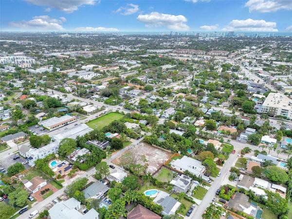 Wilton Manors No HOA, 524 NE 25th St, Wilton Manors, Florida 33305, image 2