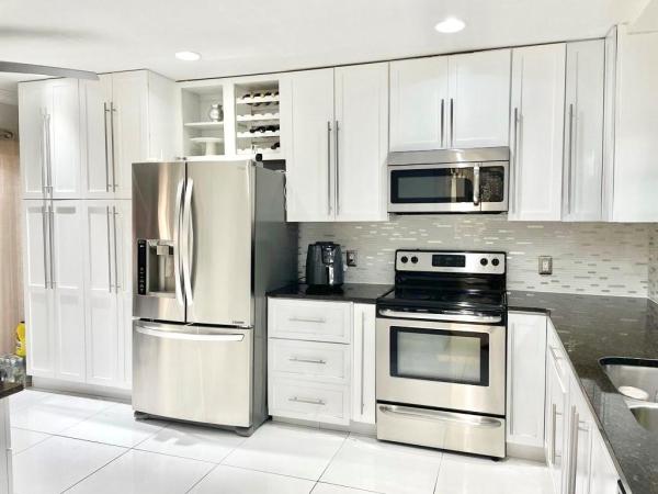 Townhouses Of Crystal Lake, 4775 NW 9th Ave #4775, Deerfield Beach, Florida 33064, image 1