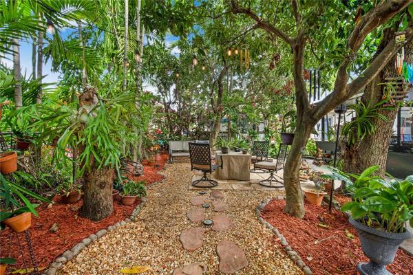 Riverside Farms, 2407 NW 9th St, Miami, Florida 33125, image 1