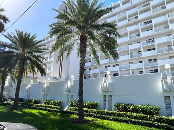 Bayshore Towers, 511 Bayshore Dr #404, Fort Lauderdale, Florida 33304, image 1