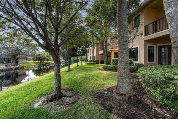The Cove At Lago Mar, 162 SW 127th Ter, Plantation, Florida 33325, image 2
