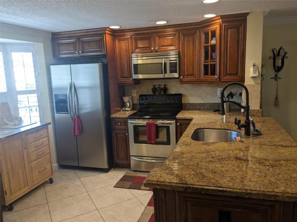 Sun Harbour Townhomes, 2741 NE 15th St, Pompano Beach, Florida 33062, image 1