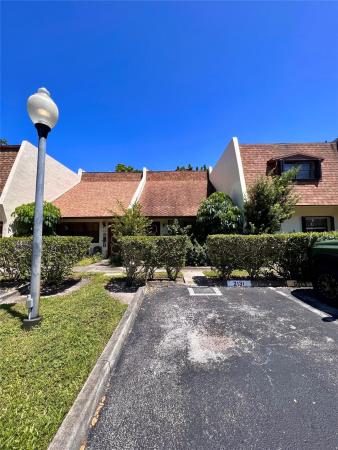 Sandpiper Point, 2131 N 14th Ave, Hollywood, Florida 33020, image 1