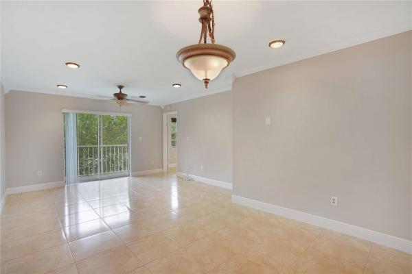 Monterey Village, 438 NE 210th Circle Ter #204-4B, Ives Estates, Florida 33179, image 3