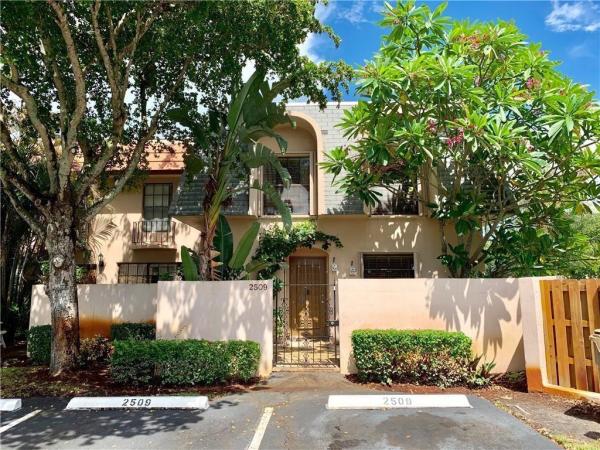 Nova North, 2509 SW 74th Ter, Davie, Florida 33317, image 1