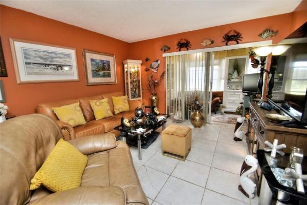 Lauderdale Oaks, 2900 NW 46th Ave #115, Lauderdale Lakes, Florida 33313, image 3