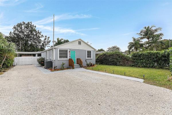Mantyharju Lantana, 710 N 7th St, Lantana, Florida 33462, image 1