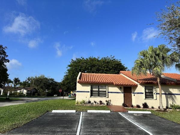 Forest Lake, 5949 SW 112th Way, Cooper City, Florida 33330, image 1