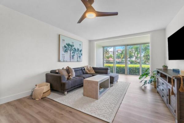 Palm Aire At Coral Key, 3150 NE 48th Ct #105, Hillsboro Beach, Florida 33064, image 2