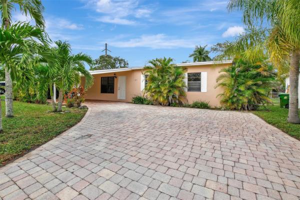 Lakeway, 831 SW 26, Fort Lauderdale, Florida 33315, image 1