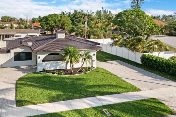 Hillsboro Heights, 869 NE 4th Ct, Deerfield Beach, Florida 33441, image 1