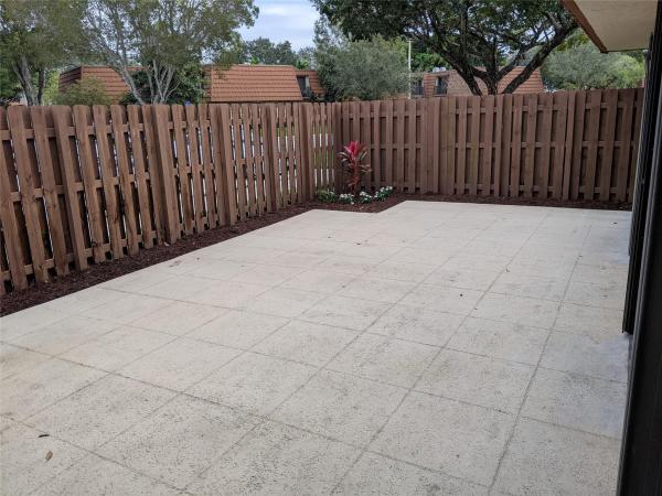 Camelot Lakes, 4097 Wimbledon Dr, Cooper City, Florida 33026, image 3