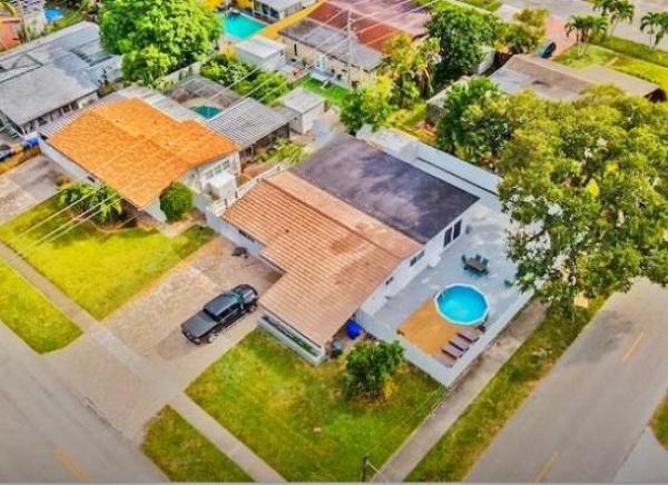 Linwood Gardens, 6470 Franklin St, Hollywood, Florida 33024, image 1