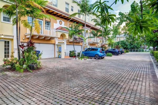 Pelican Perch, 2706 NE 8th Ave #2706, Wilton Manors, Florida 33334, image 1