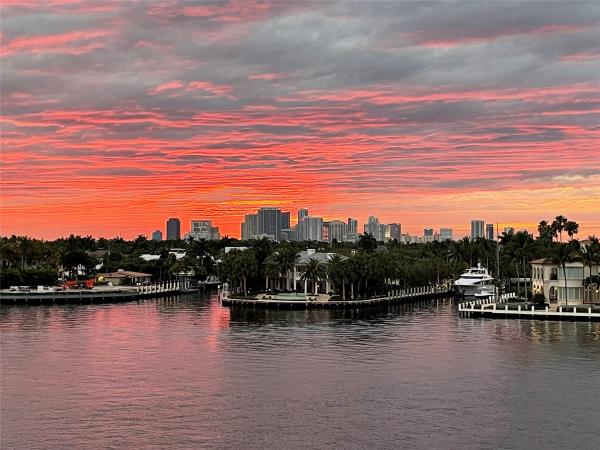 Birch Pointe, 301 N Birch Rd #4S, Fort Lauderdale, Florida 33304, image 1