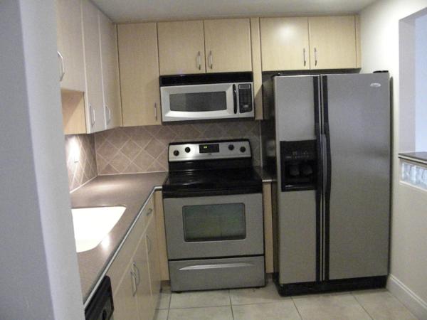Bon Bini, 1450 N Riverside Dr #207, Pompano Beach, Florida 33062, image 1