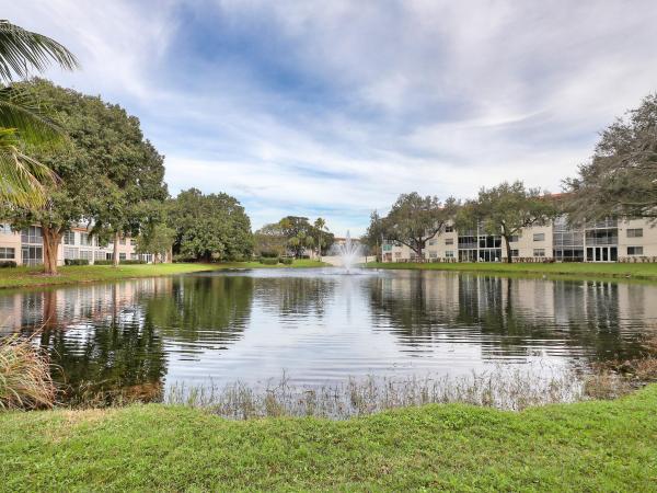 Cayman Village, 1502 Cayman Way #H2, Coconut Creek, Florida 33066, image 1