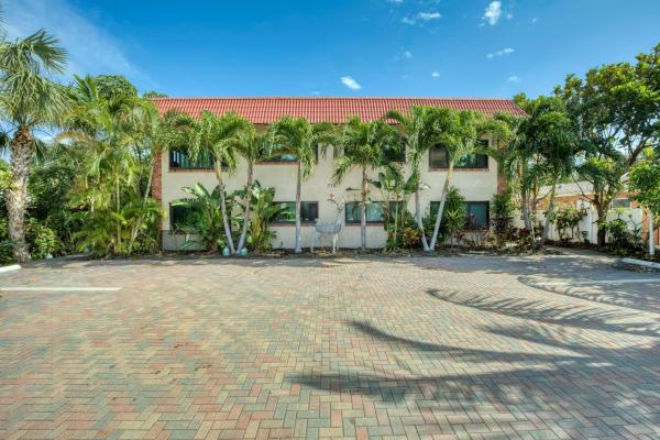714 SE 19th Ave, 714 SE 19th Ave #7, Deerfield Beach, Florida 33441, image 1