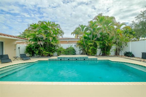 North Ridge, 1801 NE 20th St, Fort Lauderdale, Florida 33305, image 1