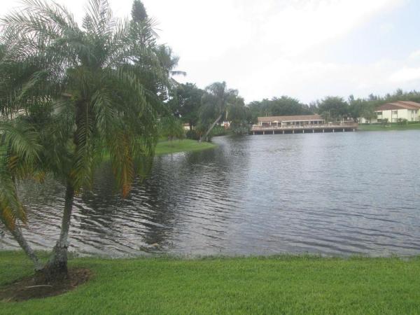 Pine Ridge At Haverhill, 4962 Sable Pine Cir #B2, West Palm Beach, Florida 33417, image 2