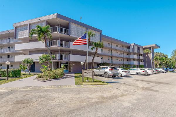 Lauderdale Oaks, 2881 NW 47th Ter #205, Lauderdale Lakes, Florida 33313, image 1