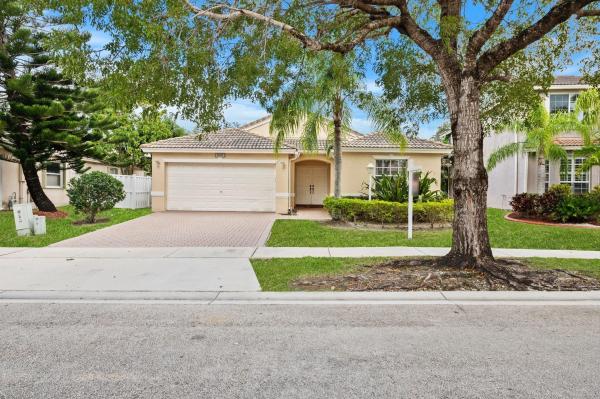 Bimini Bay, 1805 NW 142nd Ter, Pembroke Pines, Florida 33028, image 1