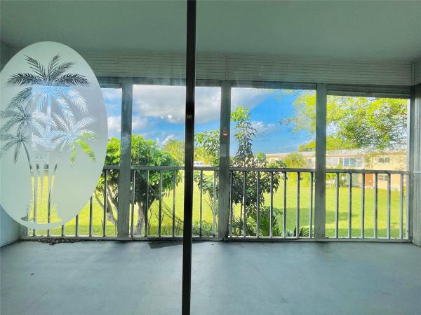 Oriole Gardens 1, 7405 W Atlantic Blvd #206, Margate, Florida 33063, image 1