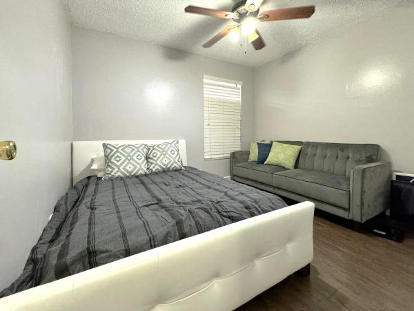South Shore Of Wellington, 12776 Peconic Ct, Wellington, Florida 33414, image 2