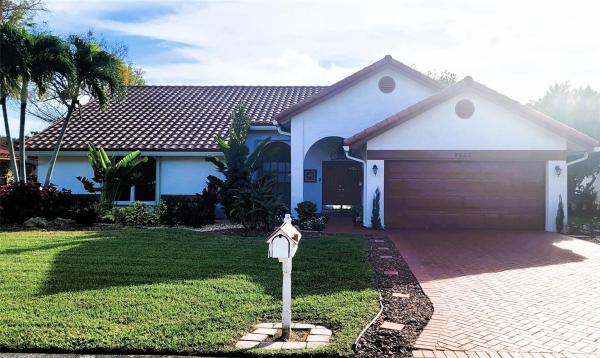 Les Jardins At Woodmont, 8522 NW 80th St, Tamarac, Florida 33321, image 1
