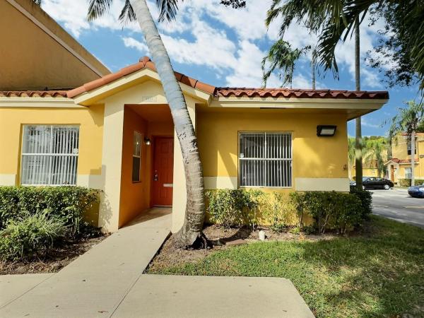 Sorrento Lakes At Sunrise Point, 4001 NW 90th Ave #411, Fort Lauderdale, Florida 33351, image 1