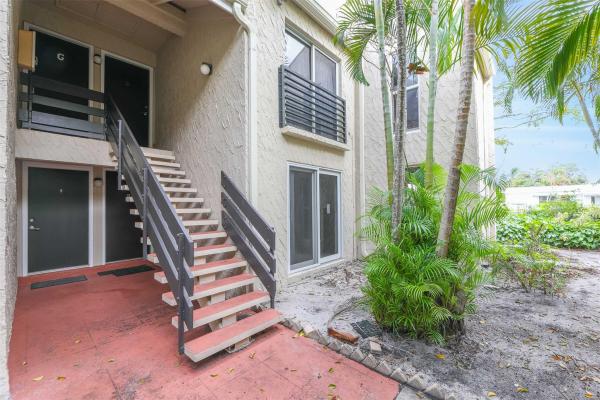 Embarcadero, 5206 NE 6th Ave #F1, Oakland Park, Florida 33334, image 1