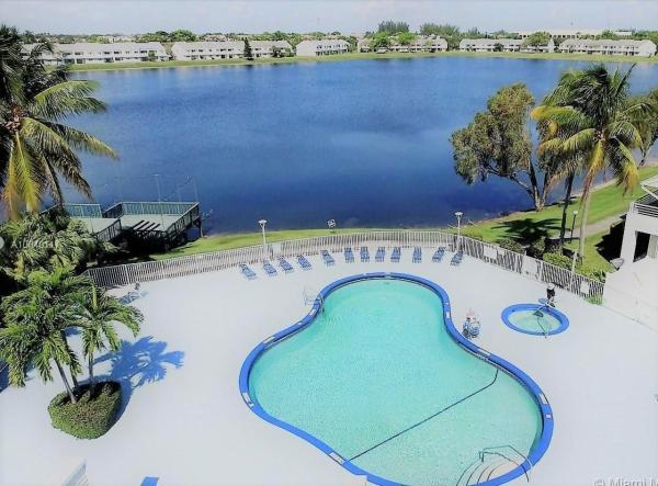 Summer Lake, 3453 NW 44th St #101, Lauderdale Lakes, Florida 33309, image 1