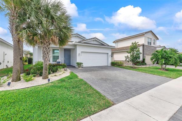 Veleiros At Crystal Lake, 4217 Marina Way, Deerfield Beach, Florida 33064, image 1