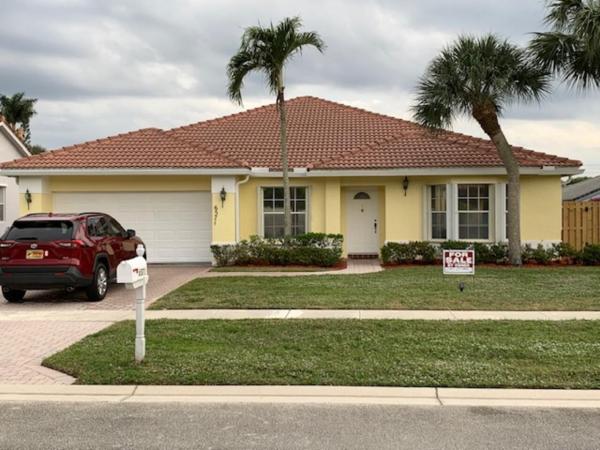 Chatsford Landing At Lake Charleston, 6571 Pierpont Dr, Lake Worth Beach, Florida 33467, image 1