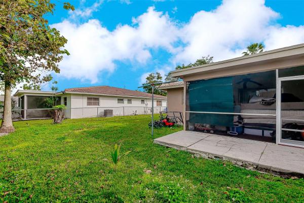 The Windings, 3580 NW 110th Ave #1-2, Coral Springs, Florida 33065, image 2