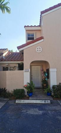 Village Homes At Country Isles, 1512 Springside Dr, Weston, Florida 33326, image 1