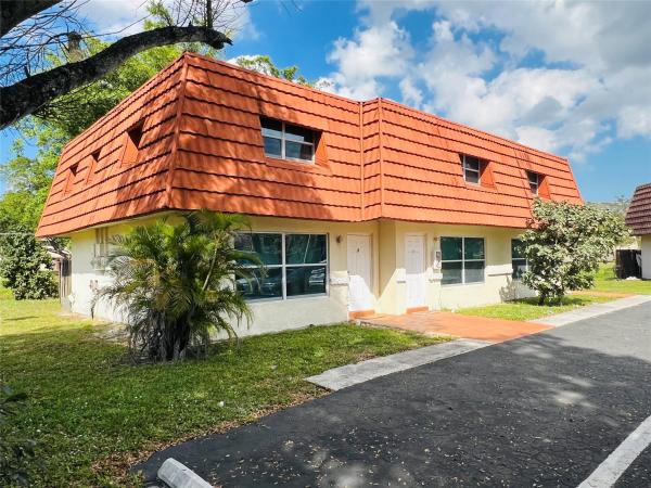 Lauderhill Manor, 2021 NW 59th Ave, Lauderhill, Florida 33313, image 1