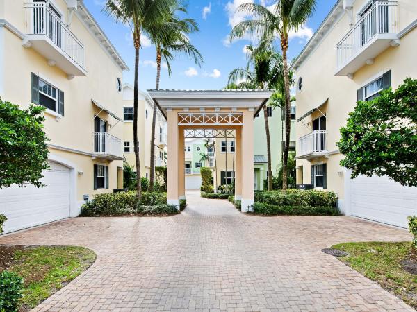 Harbor Vista Townhomes, 701 SE 16th St #5, Fort Lauderdale, Florida 33316, image 1