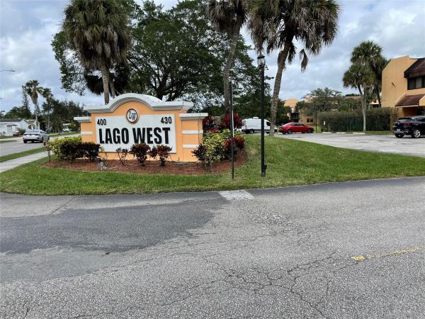 Lago West, 400 Commodore Dr #206, Plantation, Florida 33325, image 2