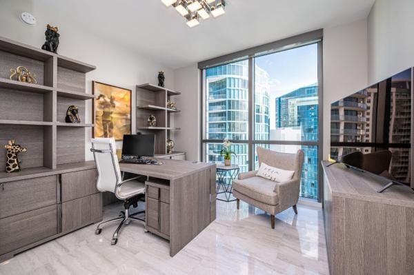 100 Las Olas, 100 E Las Olas Blvd #3701, Fort Lauderdale, Florida 33301, image 2