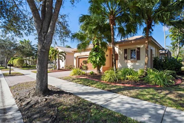 Bay Cove At Heron Bay, 11645 NW 71st Pl, Parkland, Florida 33076, image 1