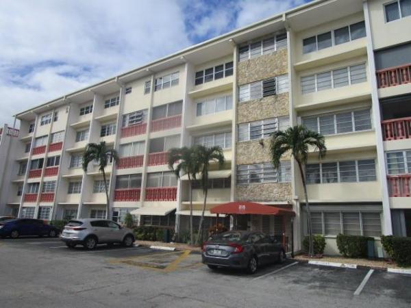 Gulfstream Garden, 215 SE 3rd Ave #307B, Hallandale Beach, Florida 33009, image 1