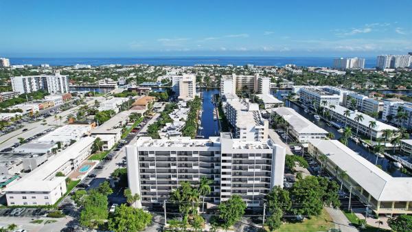 Coral Towers, 4800 Bayview Dr #605, Fort Lauderdale, Florida 33308, image 2