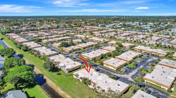 Fernley 3 At Cresthaven Townhomes, 5780 W Fernley Dr #147, West Palm Beach, Florida 33415, image 2