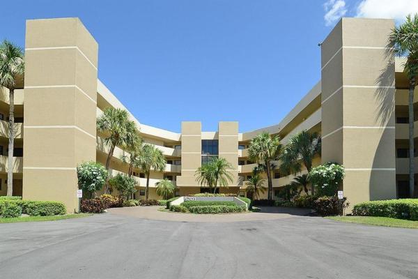 Camino Real Village, 5701 Camino Del Sol #401, Boca Raton, Florida 33433, image 1