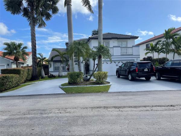 Lago Mar South, 8463 SW 161st Pl, Kendall, Florida 33193, image 1