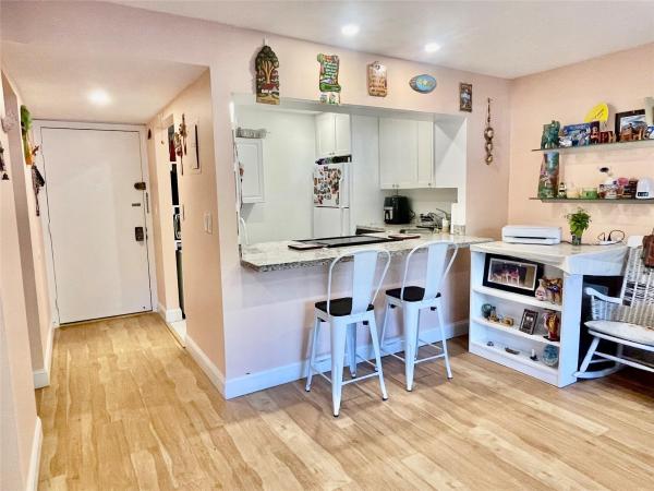 Oakbrook Village, 8220 SW 24th St #4110, North Lauderdale, Florida 33068, image 1